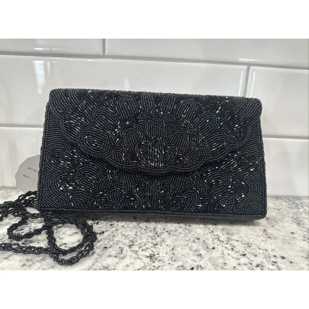 NWT GOLDEN CROWN‎ BEADED CROSSBODY PURSE